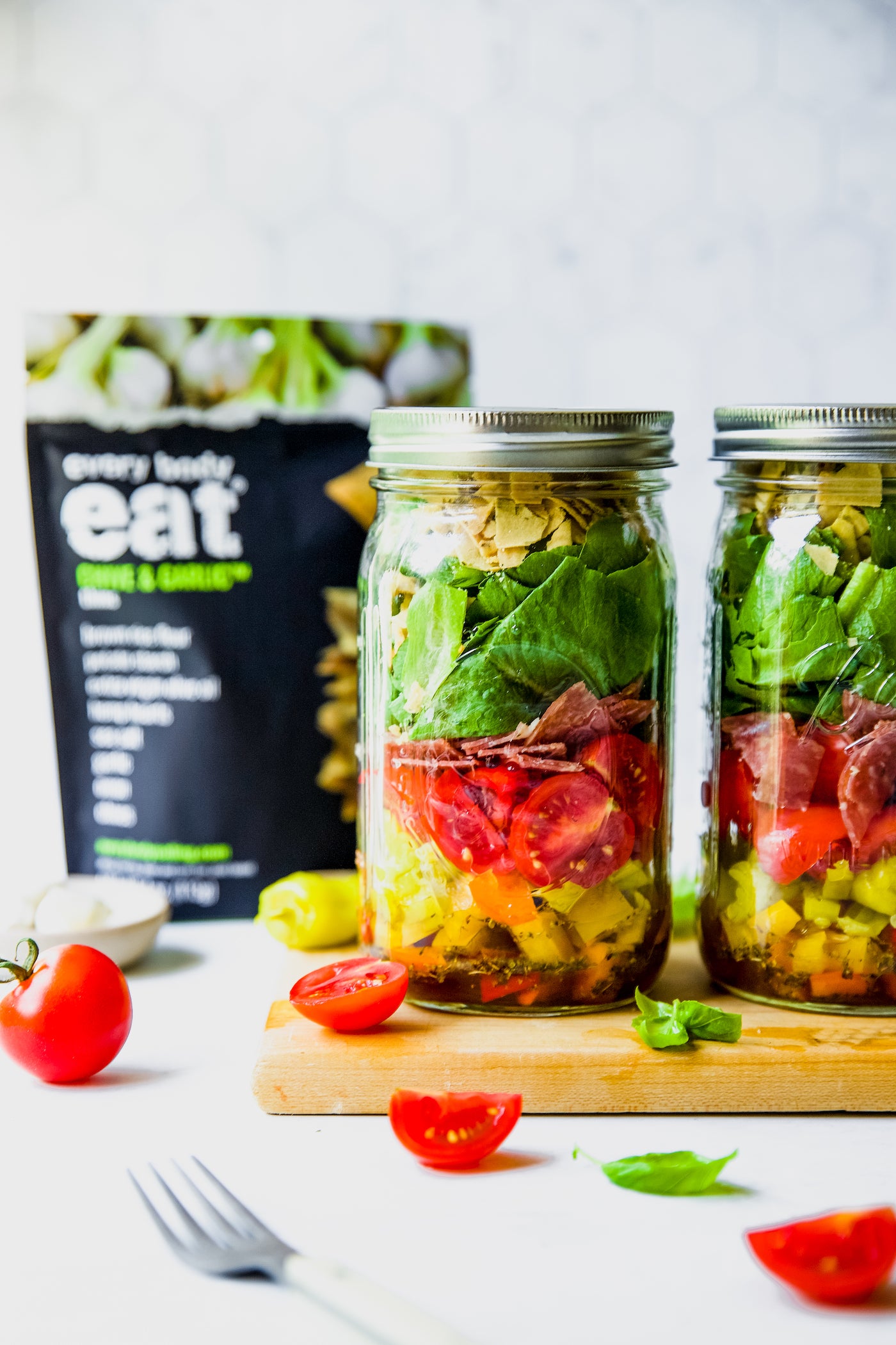 Mason Jar Salad Recipe – Every Body Eat